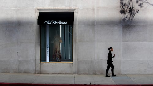 Saks Owner Raises $340 Million After Retailer Didn’t Pay Vendors For Months, Sources Say